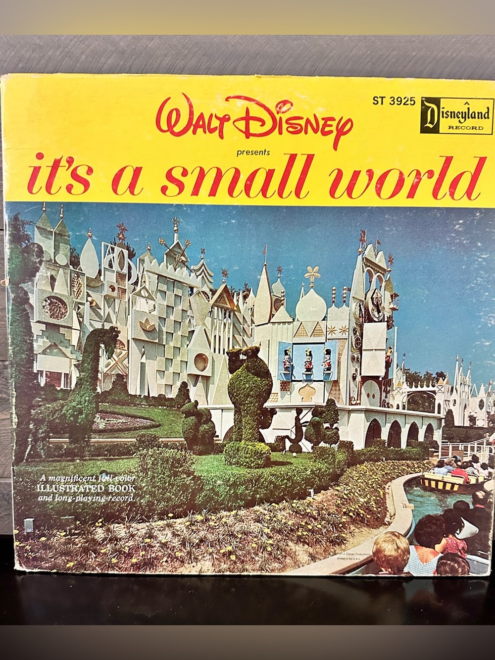 Vintage 1964 “It’s a Small World” Original LP w/Booklet • Great Condition 💕